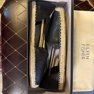 NWT EILEEN FISHER BLACK WASHED LEATHER SHOES
